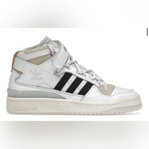 Adidas forum mid